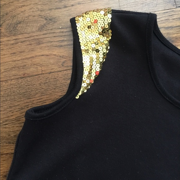 Black peplum top with gold detail - Picture 6 of 6